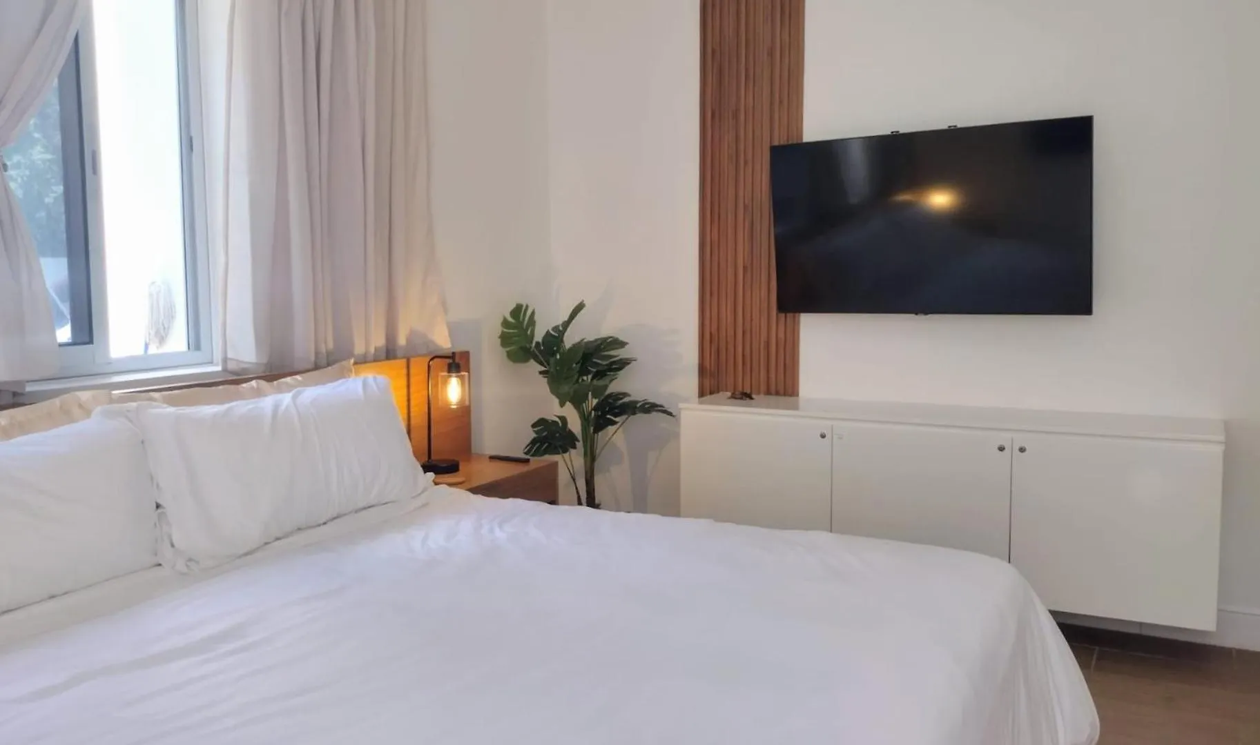Perla Marina Beach Condo- Walk To Yoga, Spa & Food Sosúa